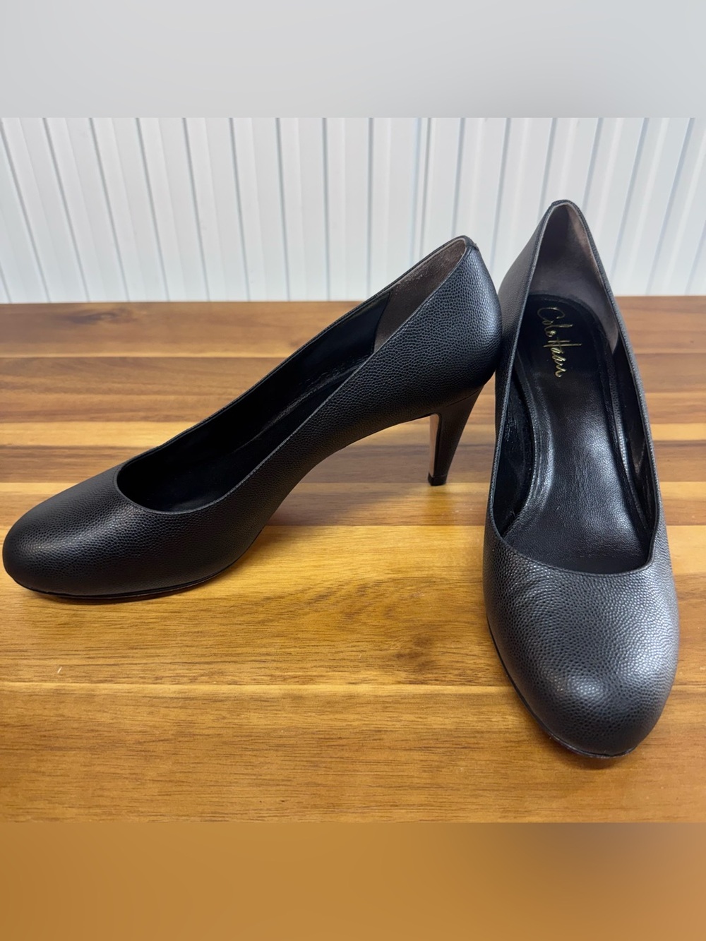 Cole Haan Nike Air Black Leather Classic Pump size 9.5 office workwear essential